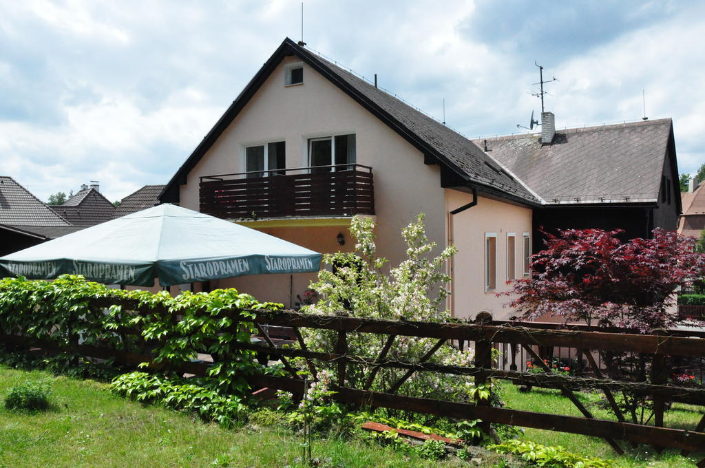 Penzion Zuzana Staré Splavy Exterior foto